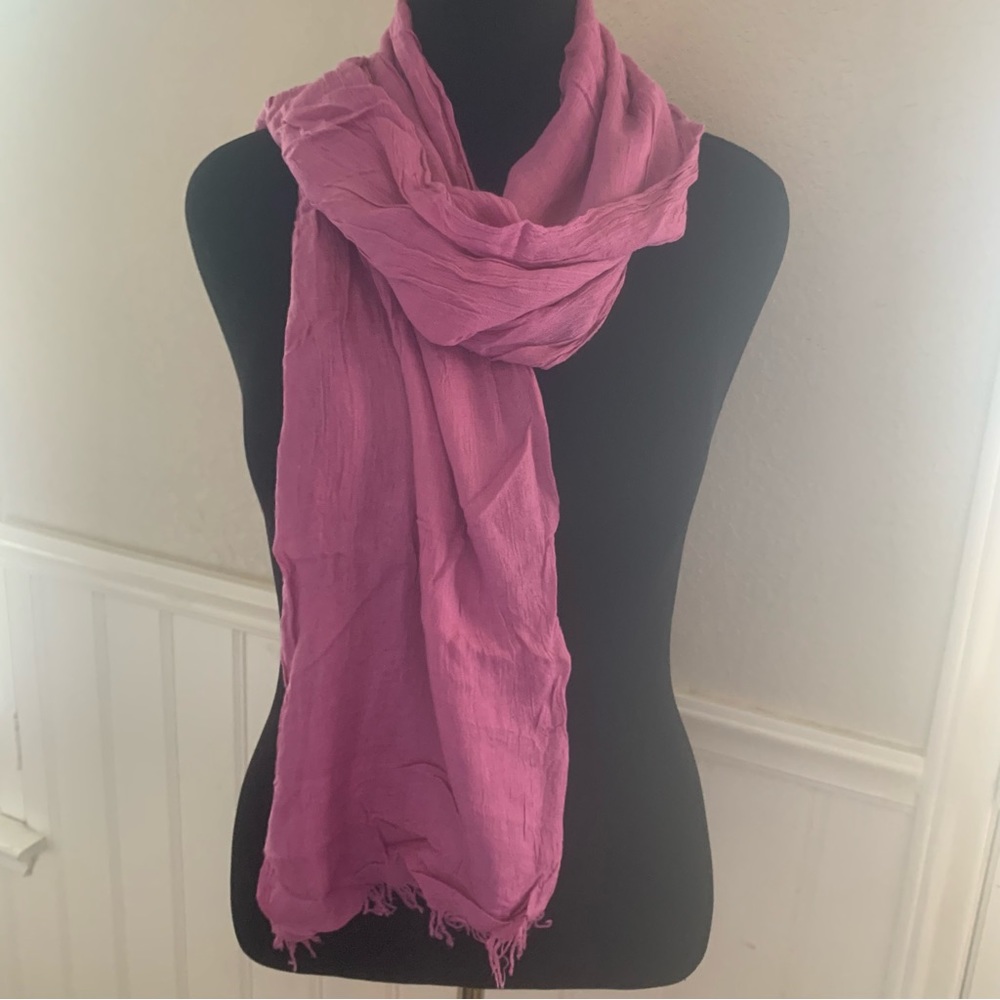Pretty in pink light Weight scarf